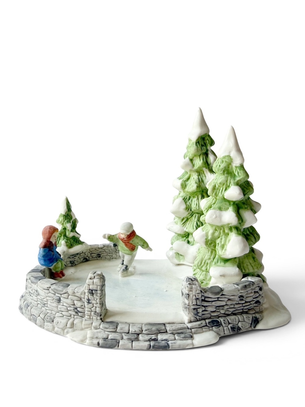 Dept 56 Christmas Heritage Village Skating Pond Figurine with Box 6545-5